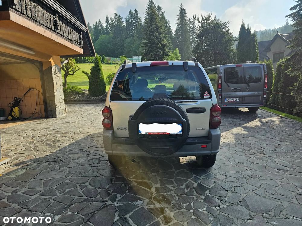 Jeep Cherokee 2.8 CRD Sport - 3