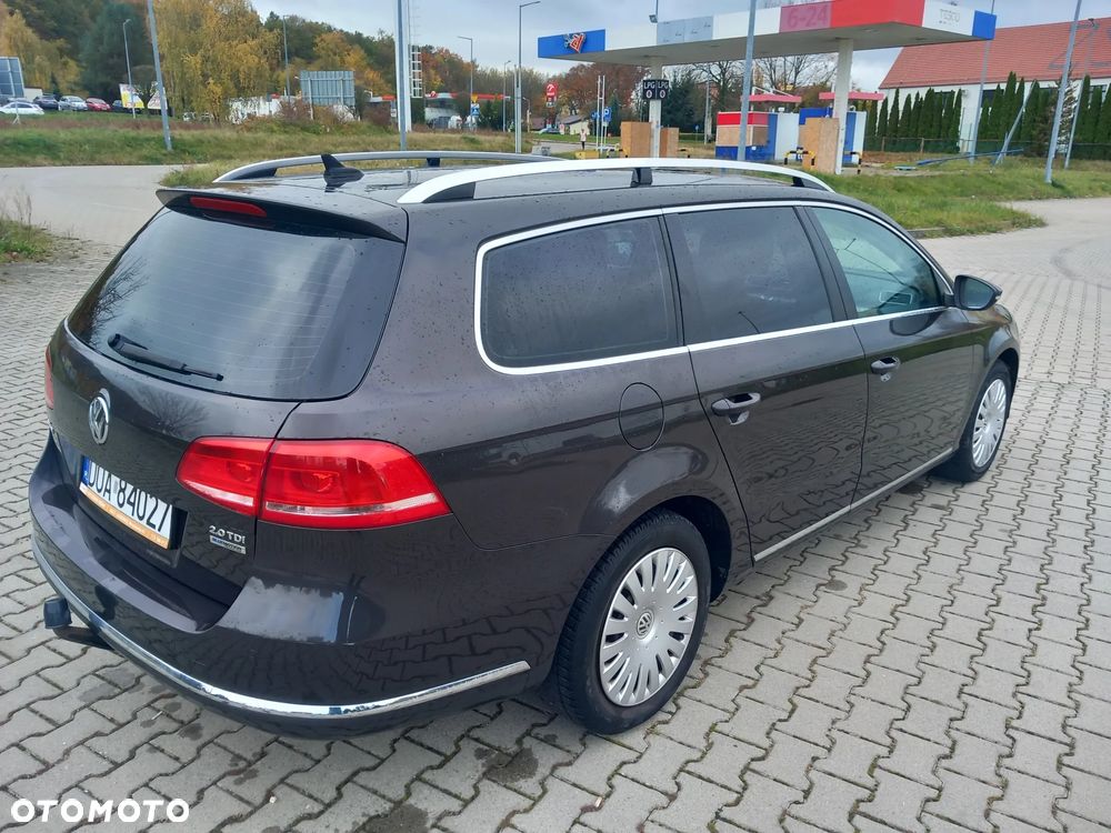 Volkswagen Passat 2.0 TDI Trendline DSG - 6