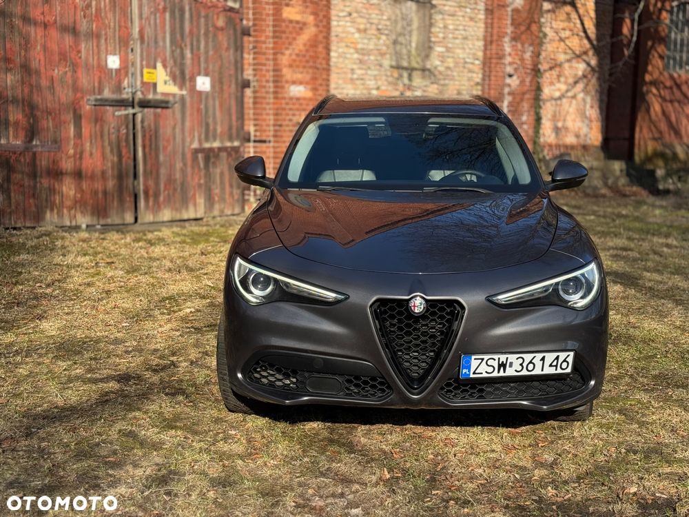 Alfa Romeo Stelvio 2.0 Turbo 16V AT8-Q4 Super - 4