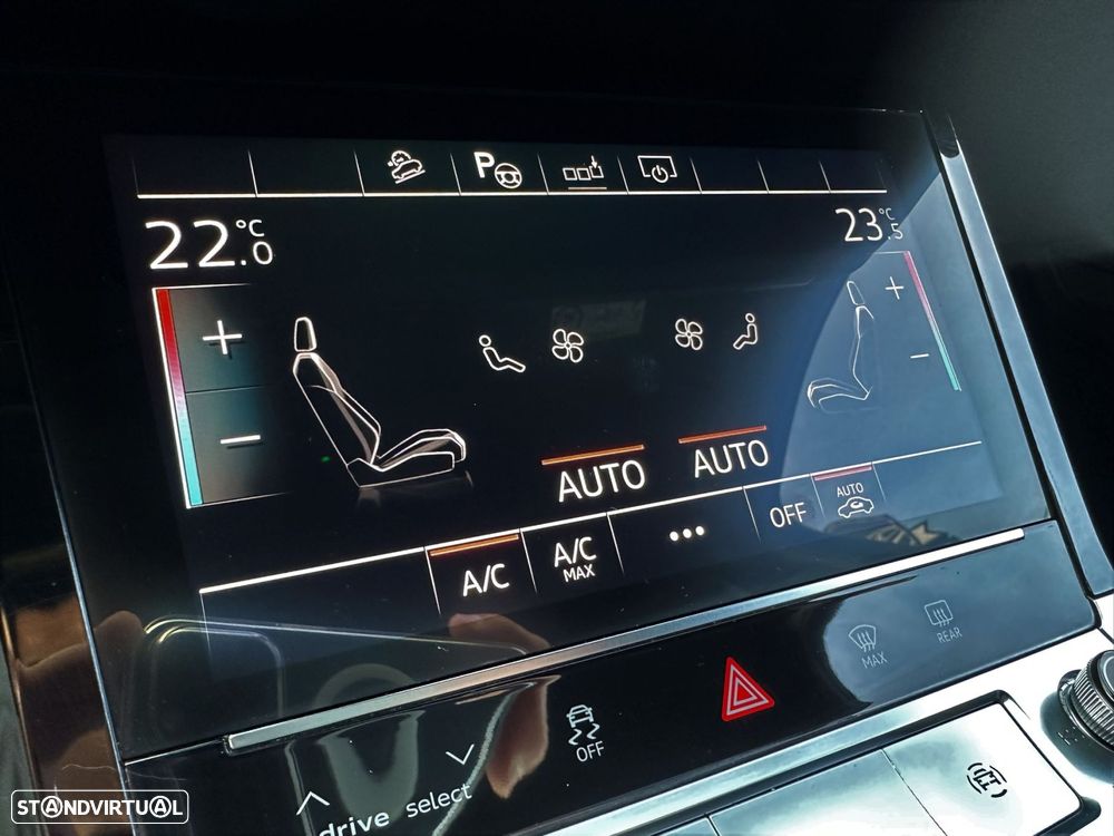 Audi e-tron 55 quattro S line - 47