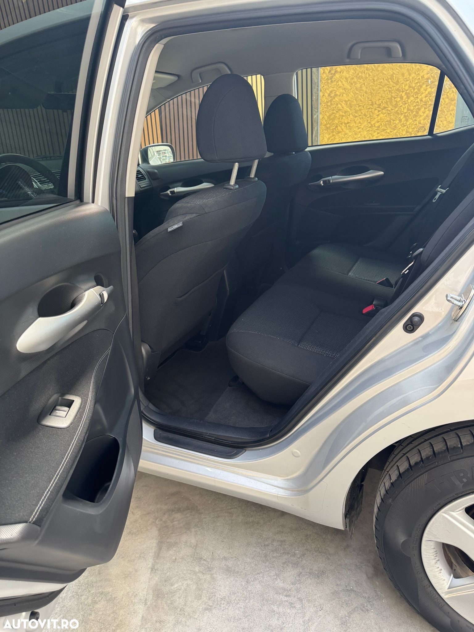 Toyota Auris 1.8 L VVT-i Hybrid Luna - 10