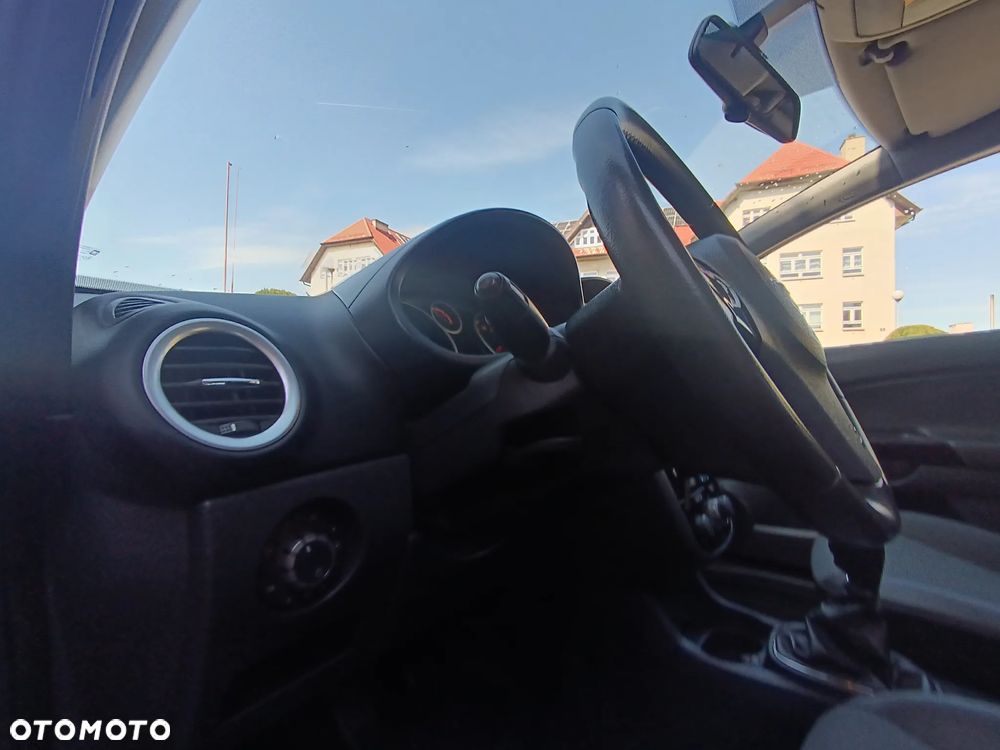 Opel Corsa 1.4 16V Edition - 15