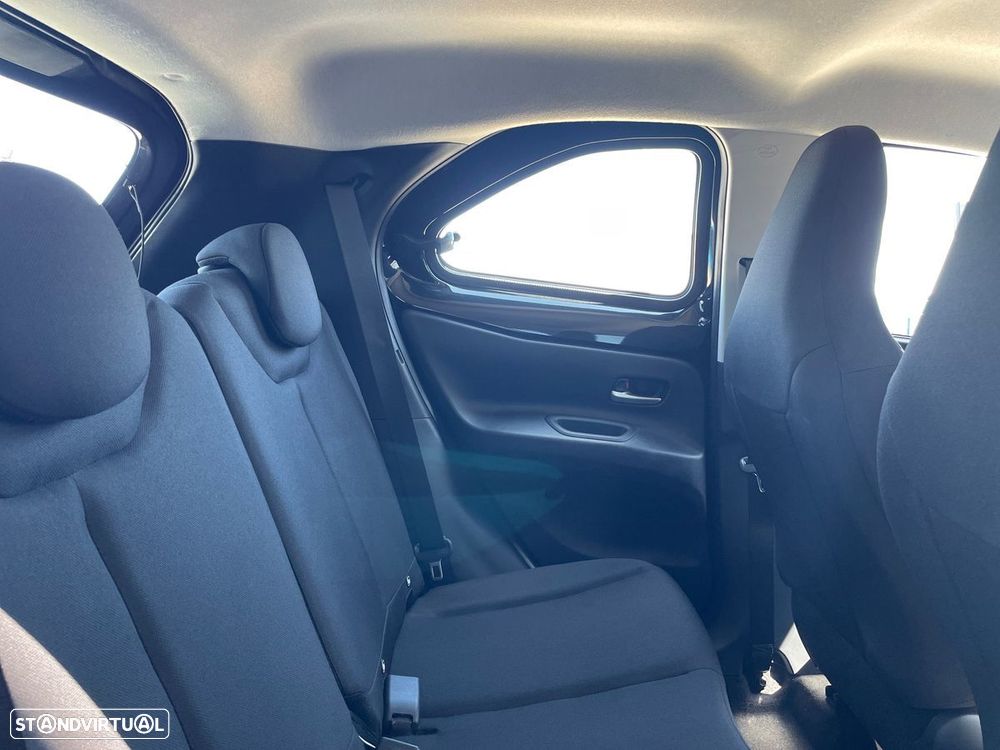 Toyota Aygo X 1.0 Play - 12