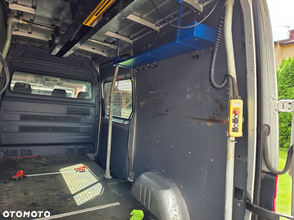Volkswagen Crafter - 8