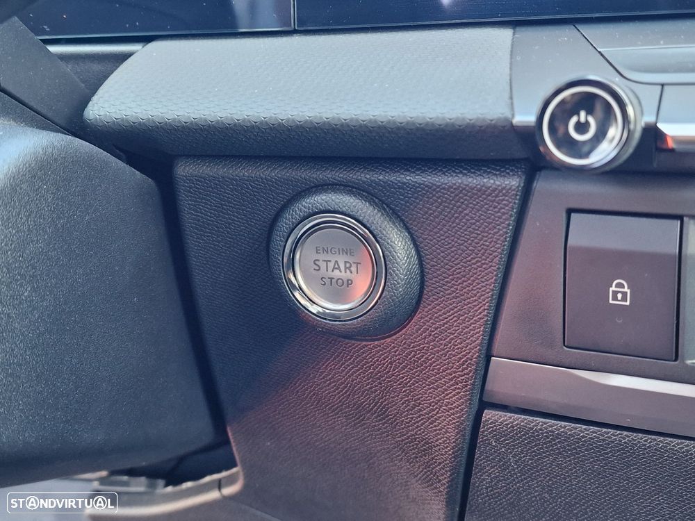 Opel Astra 1.2 T Elegance Aut. - 23