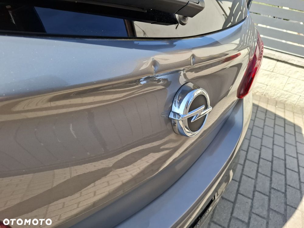 Opel Corsa 1.4 16V Automatik Cosmo - 8