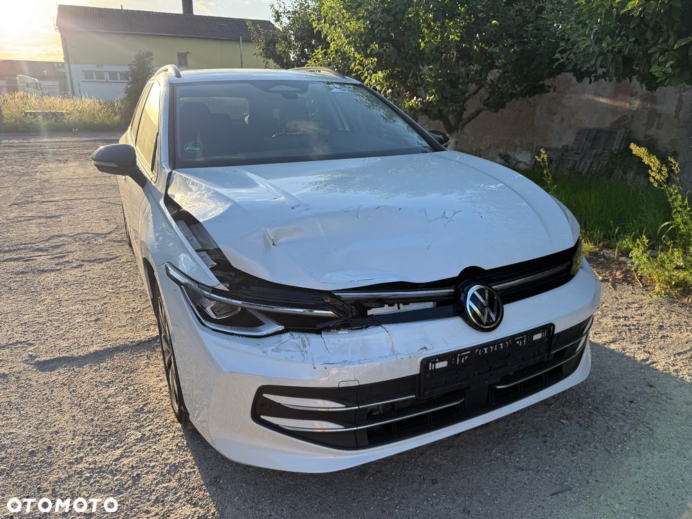 Volkswagen Golf 1.5 eTSI OPF DSG Goal - 3