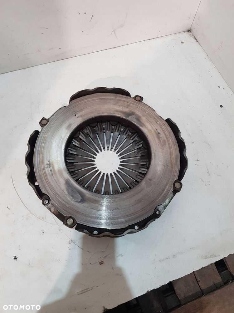 docisk sprzęgła axor atego 2 om 906la g85-6 - 3