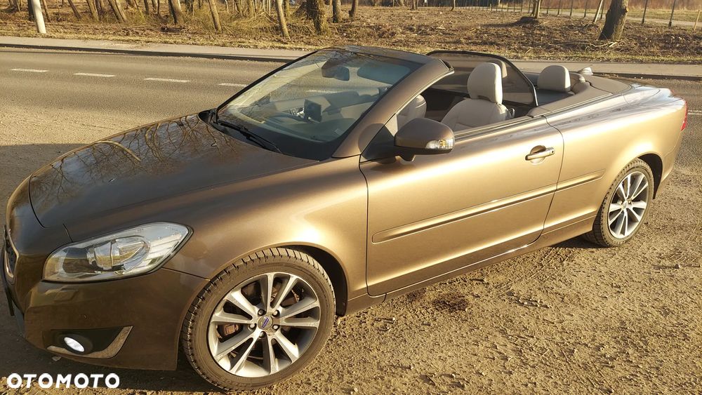 Volvo C70 D3 Summum - 11