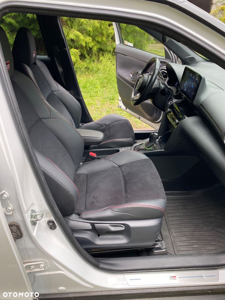 Toyota Yaris 1.5 VVT-i GR SPORT - 14