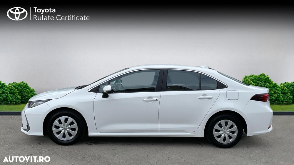 Toyota Corolla 1.8 HSD Business - 11