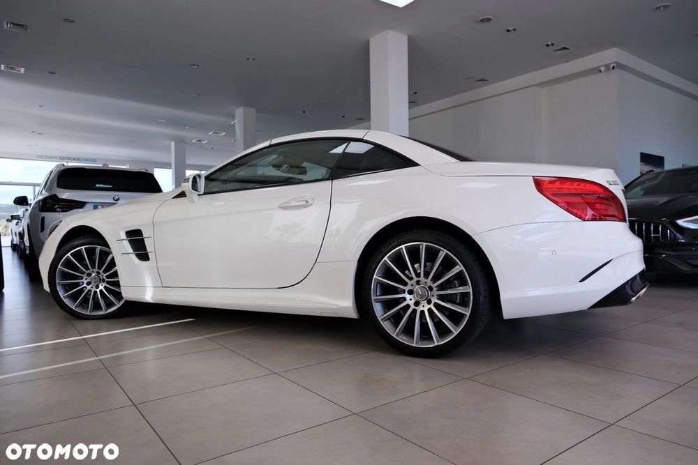 Mercedes-Benz SL - 13