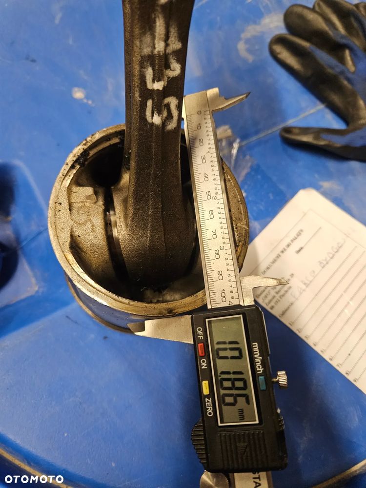 Tłok i korbowód Case MX 135 - 8