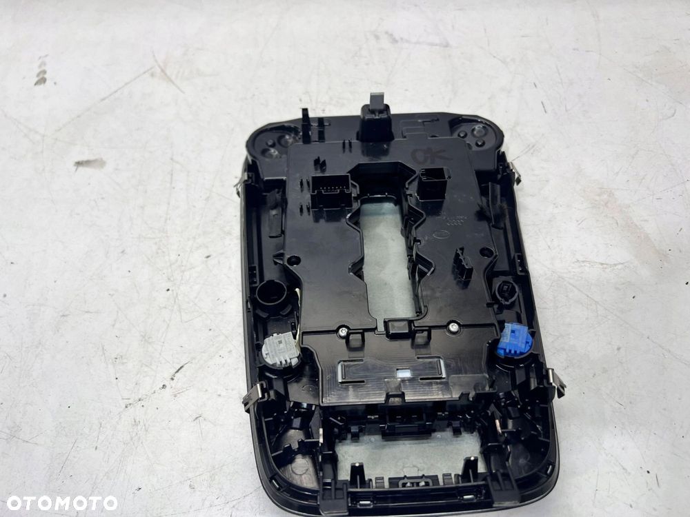 LAMPKA OŚWIETLENIE KABINY AUDI Q5 FY 80A947135G 6PS - 4