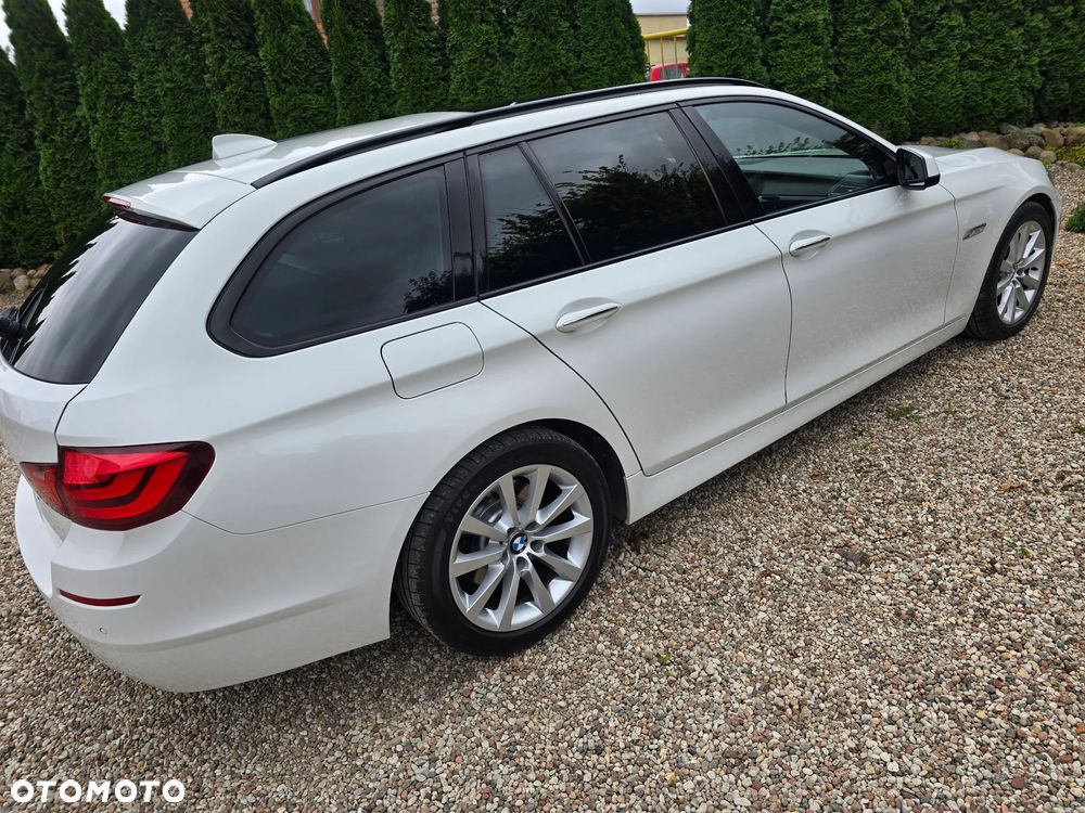 BMW Seria 5 525d Sport-Aut Luxury Line - 35