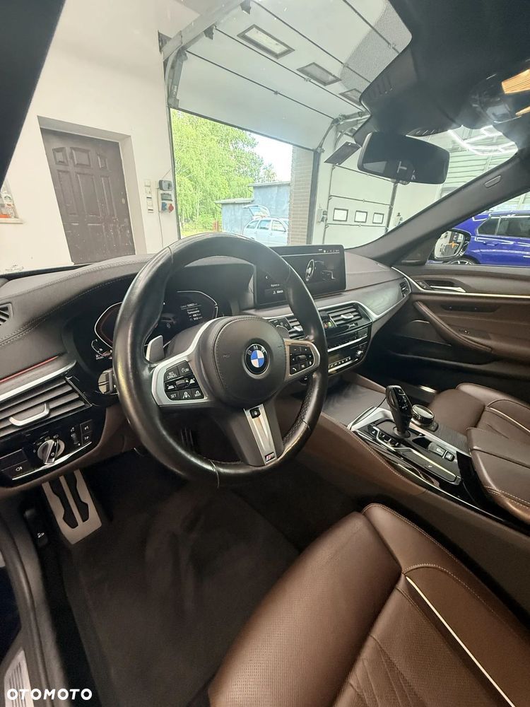 BMW Seria 5 530d xDrive mHEV M Sport sport - 18