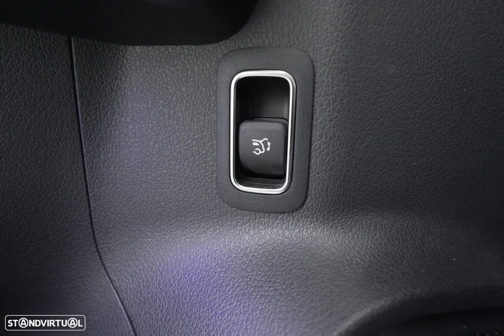 Mercedes-Benz EQB 250+ Edition - 27