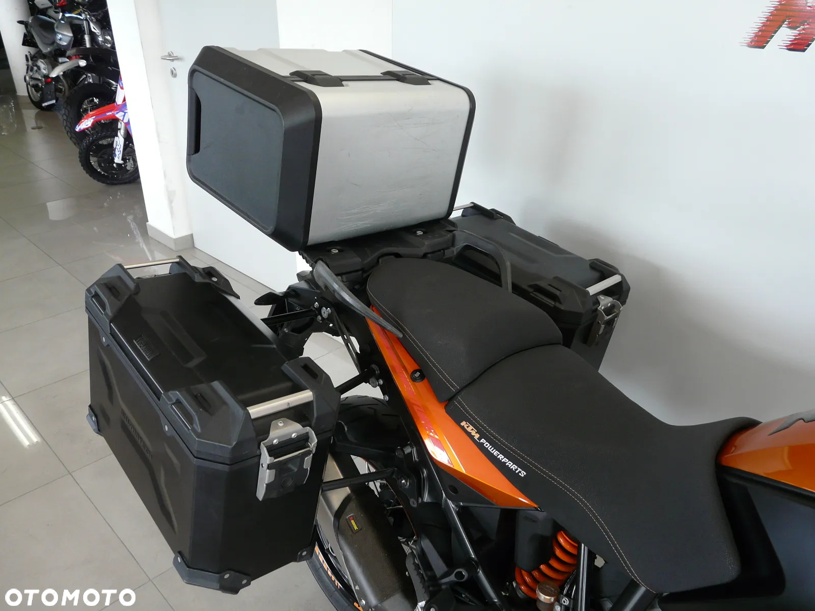 KTM Adventure - 11