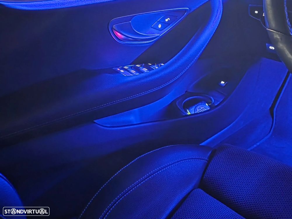 Mercedes-Benz E 300 de Avantgarde - 19