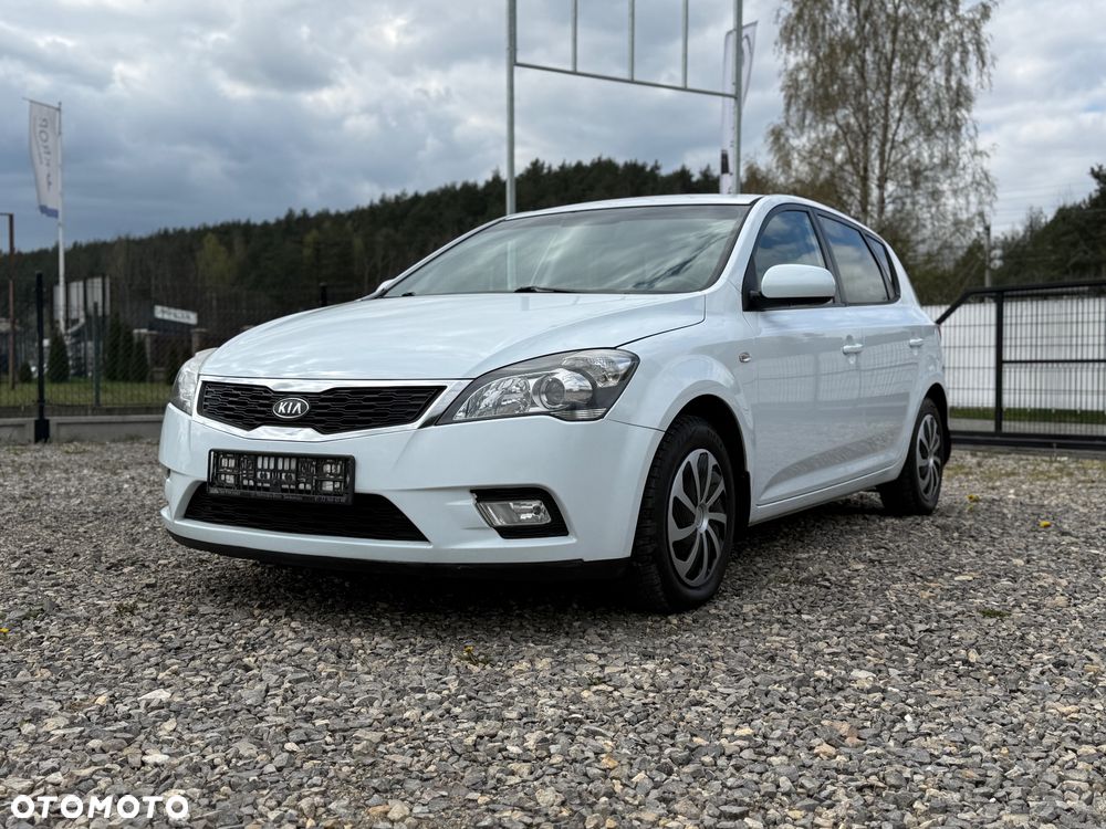 Kia Ceed - 3