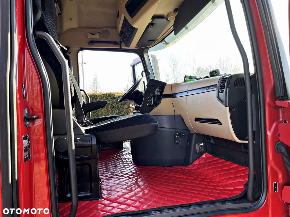 Mercedes-Benz Actros MP4 1845 Big Space Lohr Eurolohr - 4