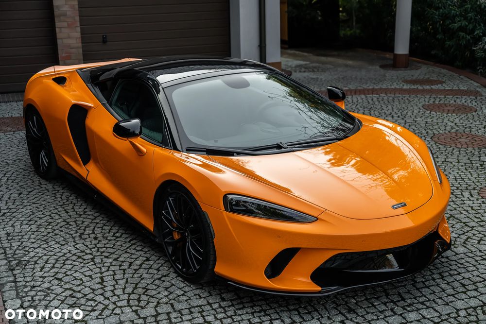 McLaren GT - 1