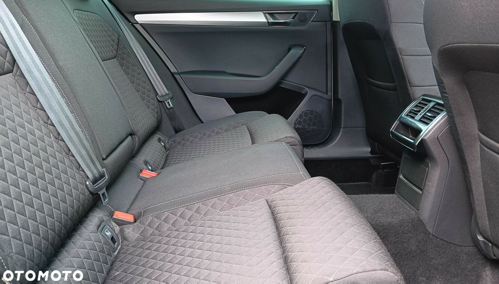 Skoda Superb 2.0 TDI SCR Ambition DSG - 15