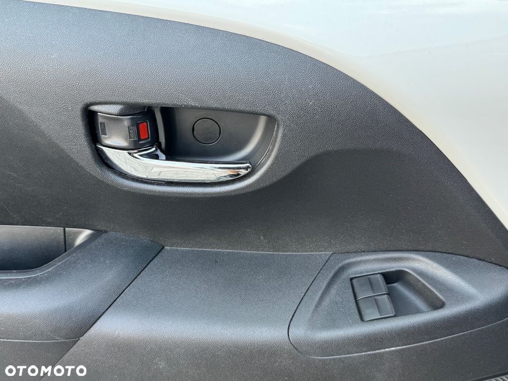 Toyota Aygo x-play Edition S+ - 12