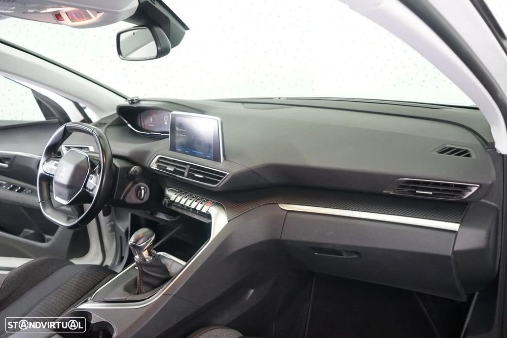 Peugeot 3008 1.2 PureTech Allure Pack - 16