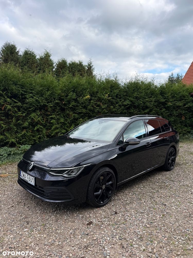 Volkswagen Golf - 8