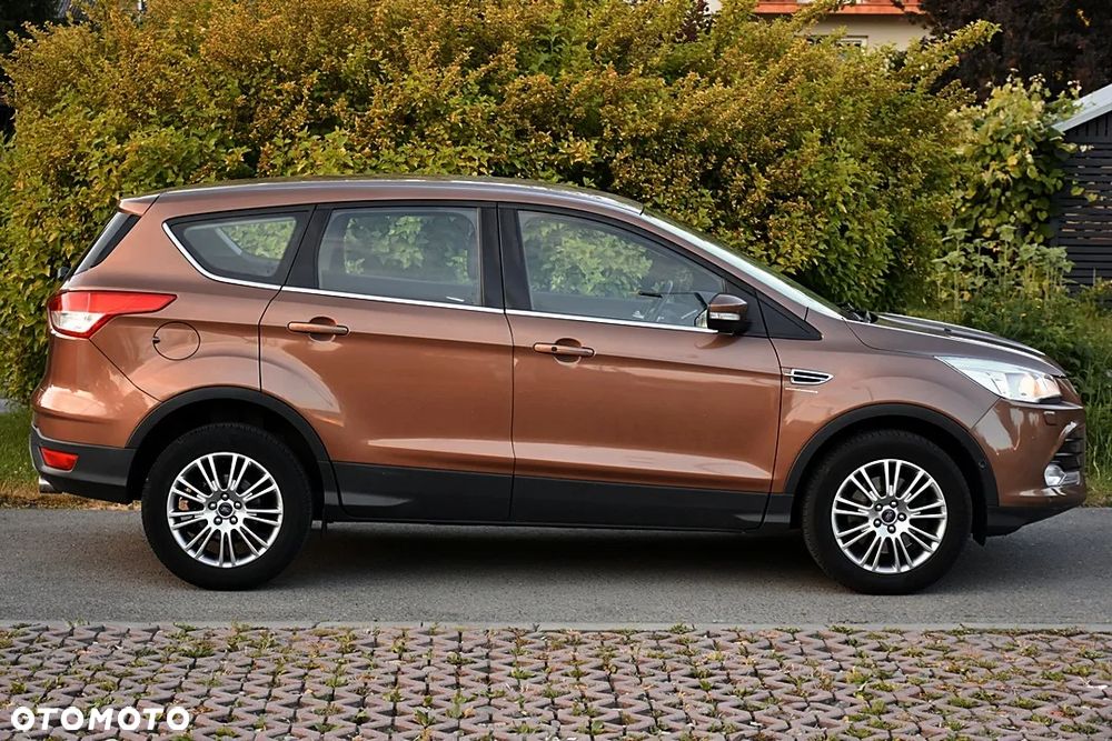 Ford Kuga 2.0 TDCi 2x4 Titanium - 14
