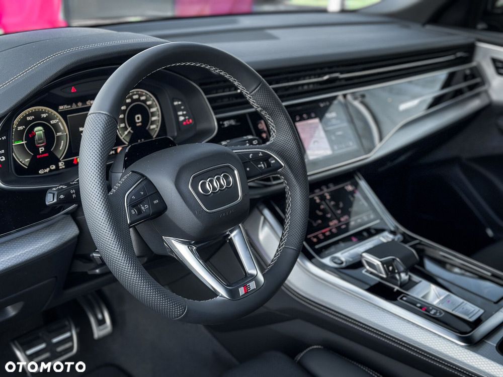 Audi Q8 - 21