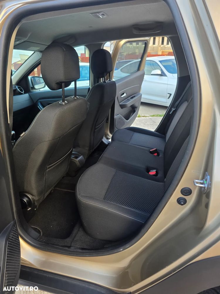 Dacia Duster ECO-G 100 Prestige - 11