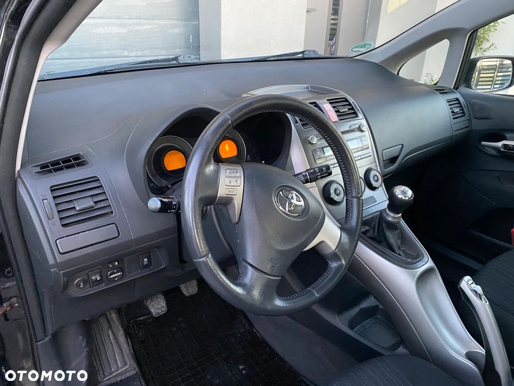 Toyota Auris 1.4 VVT-i - 16