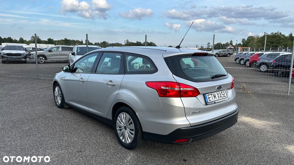 Ford Focus 1.5 TDCi Trend - 4