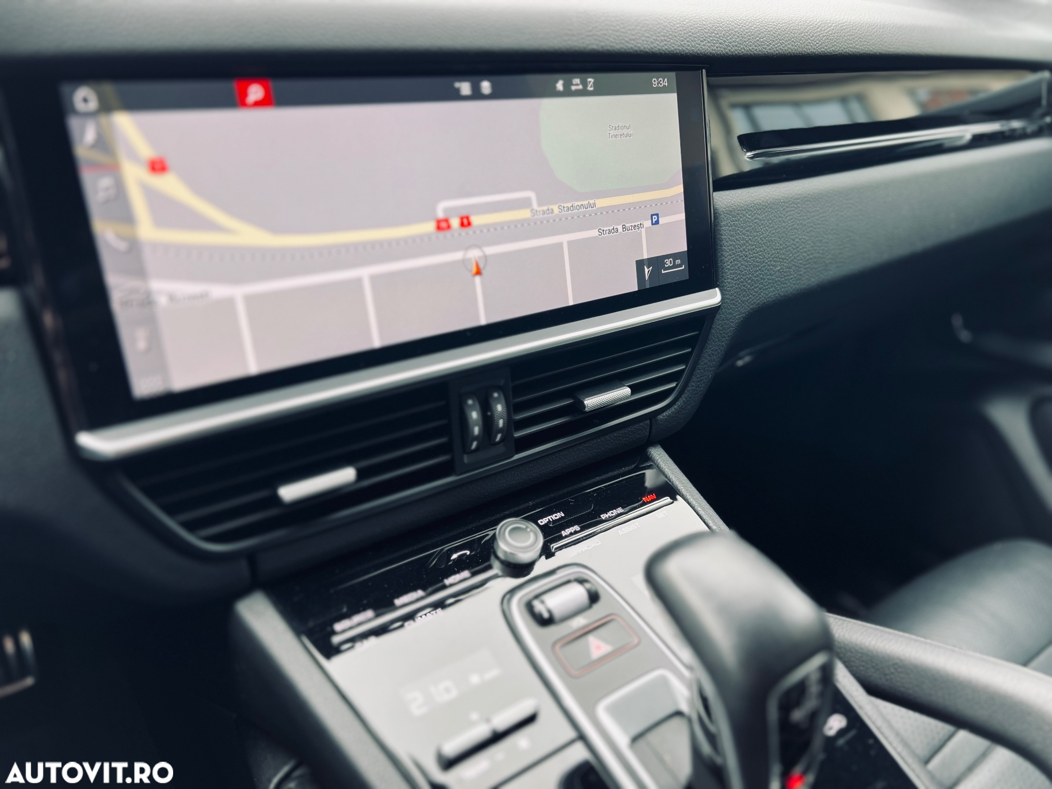 Porsche Cayenne - 14