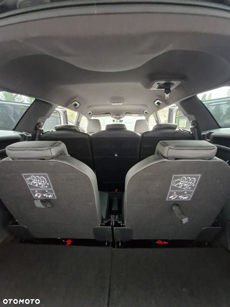 Peugeot 5008 - 17