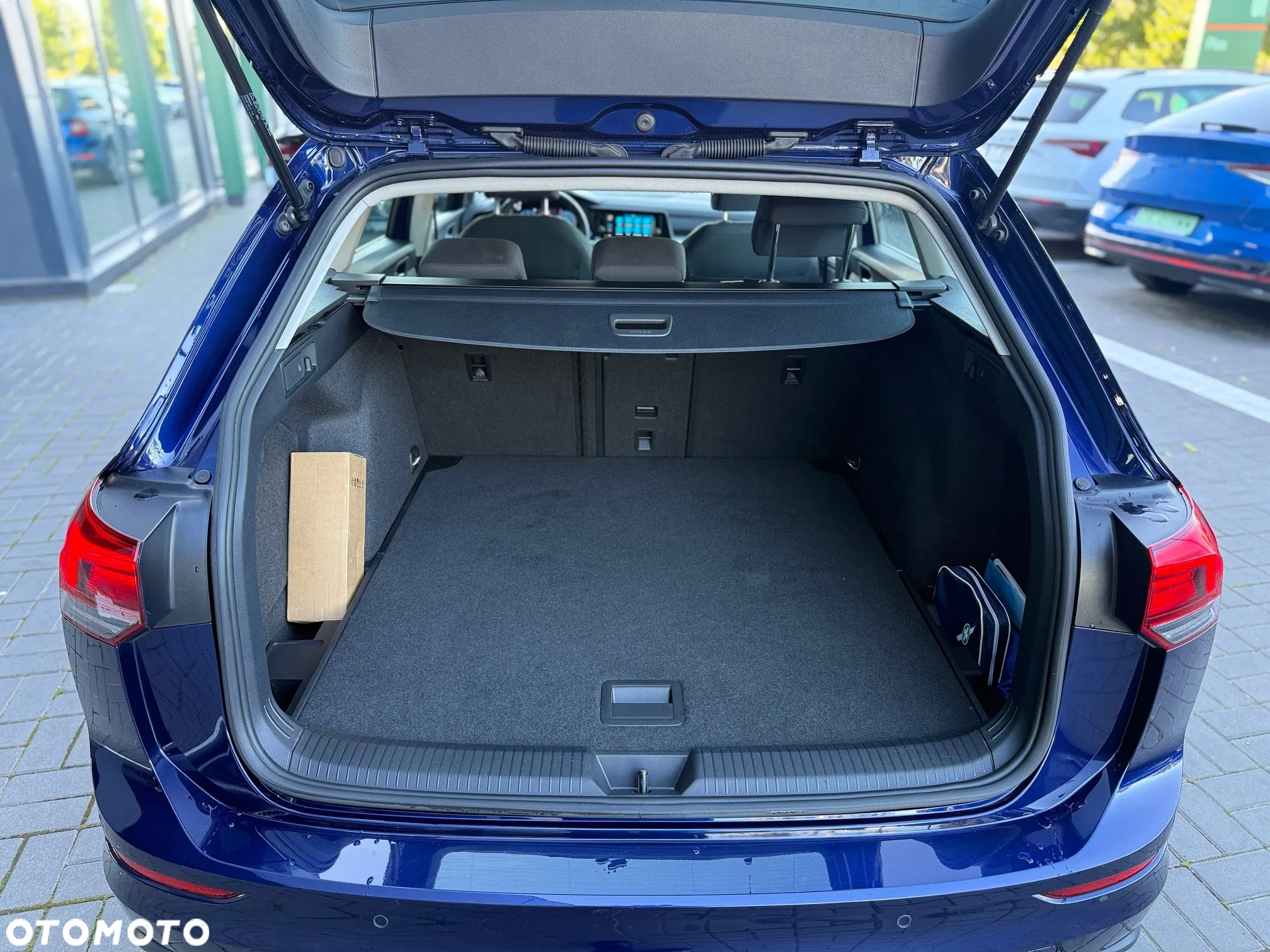 Volkswagen Golf VIII 2.0 TDI Life DSG - 9