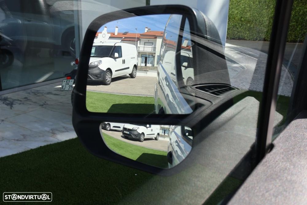 Ford Transit Connect L2 1.5 TDCi 120Cv - 23
