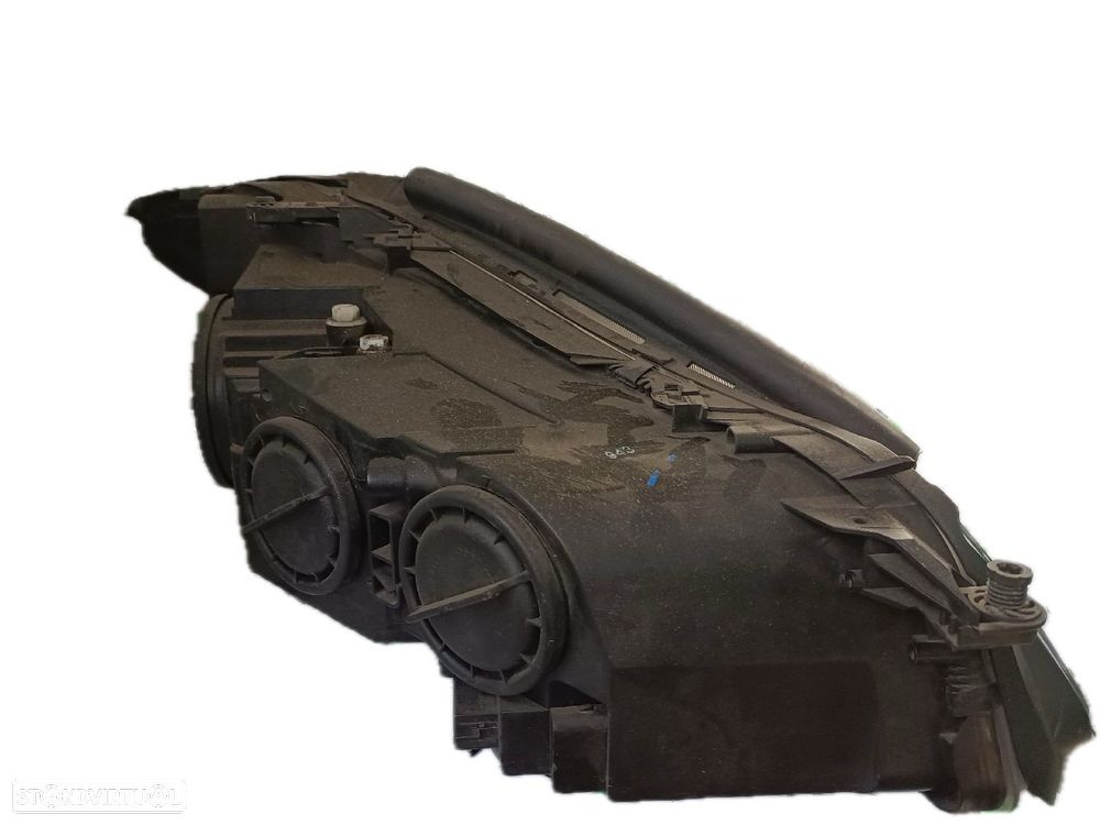 Farol Xénon Esq Mercedes-Benz S-Class (W221) - 2