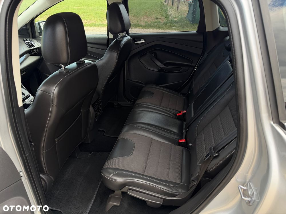 Ford Kuga 2.0 TDCi 4x4 Titanium - 25