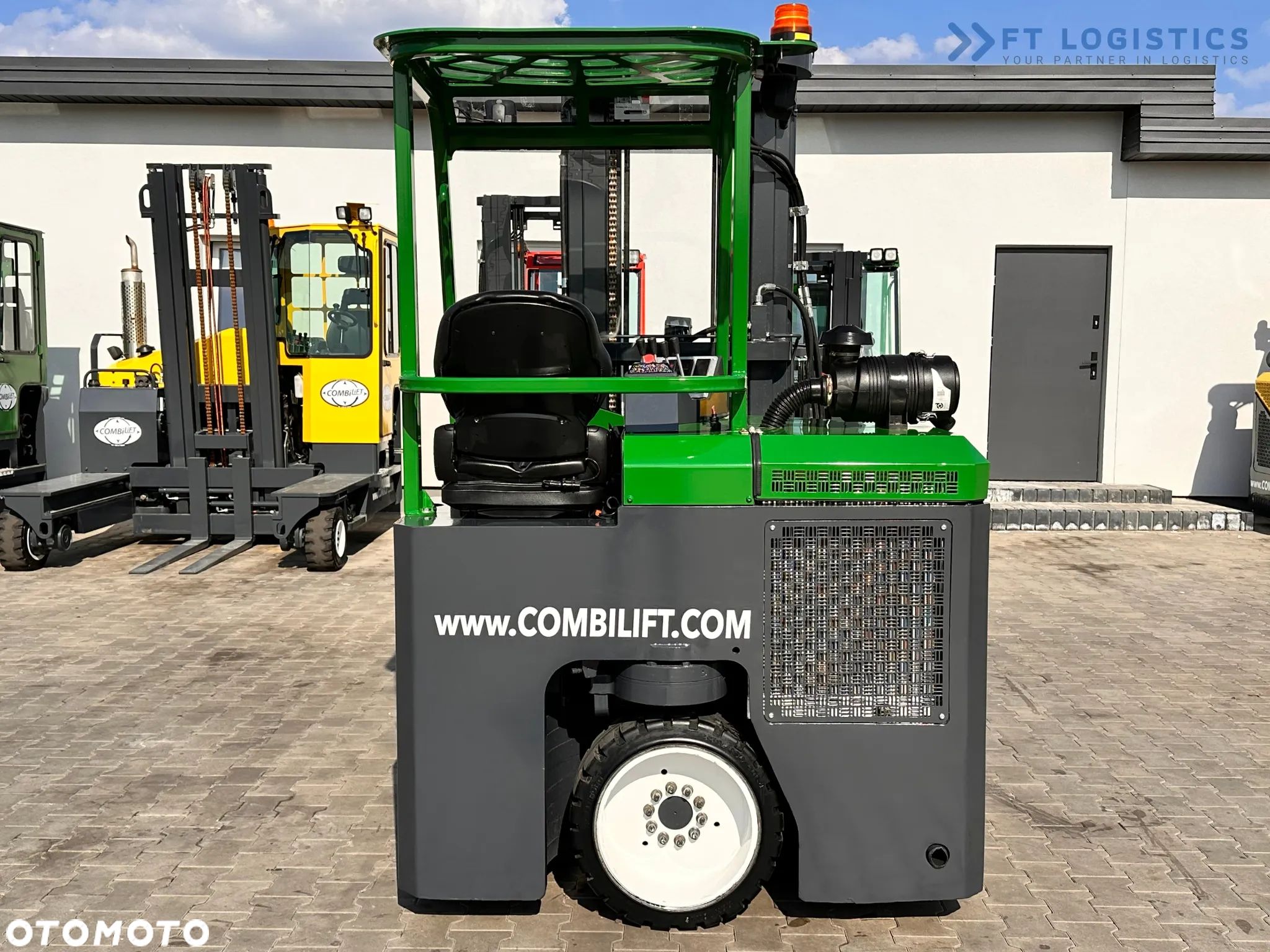 Combilift CB2500 / DIESEL / TRIPLEX / 5500MM / WOLNY SKOK / PRZESUW WIDEŁ / POZYCJONER / JAK NOWY - 35