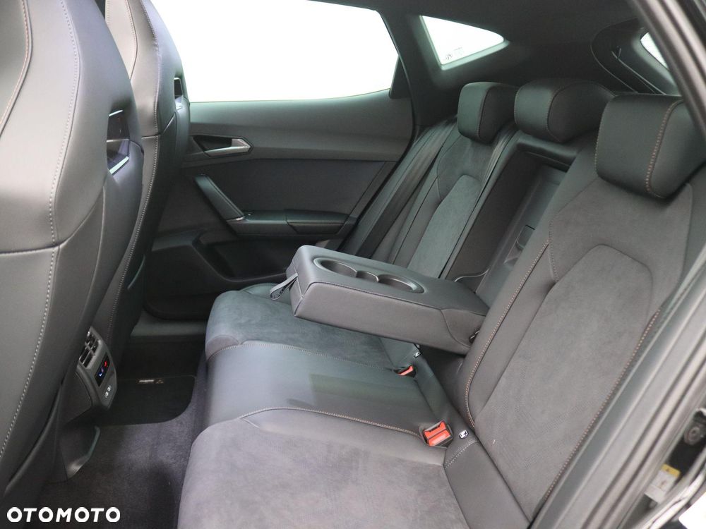 Cupra Formentor 1.5 e-Hybrid DSG VZ - 6