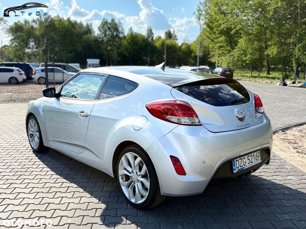 Hyundai Veloster 1.6 GDI Premium - 16