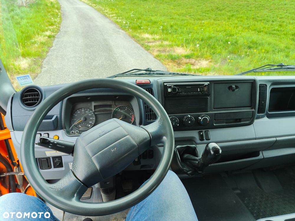 Mitsubishi Fuso Canter - 9