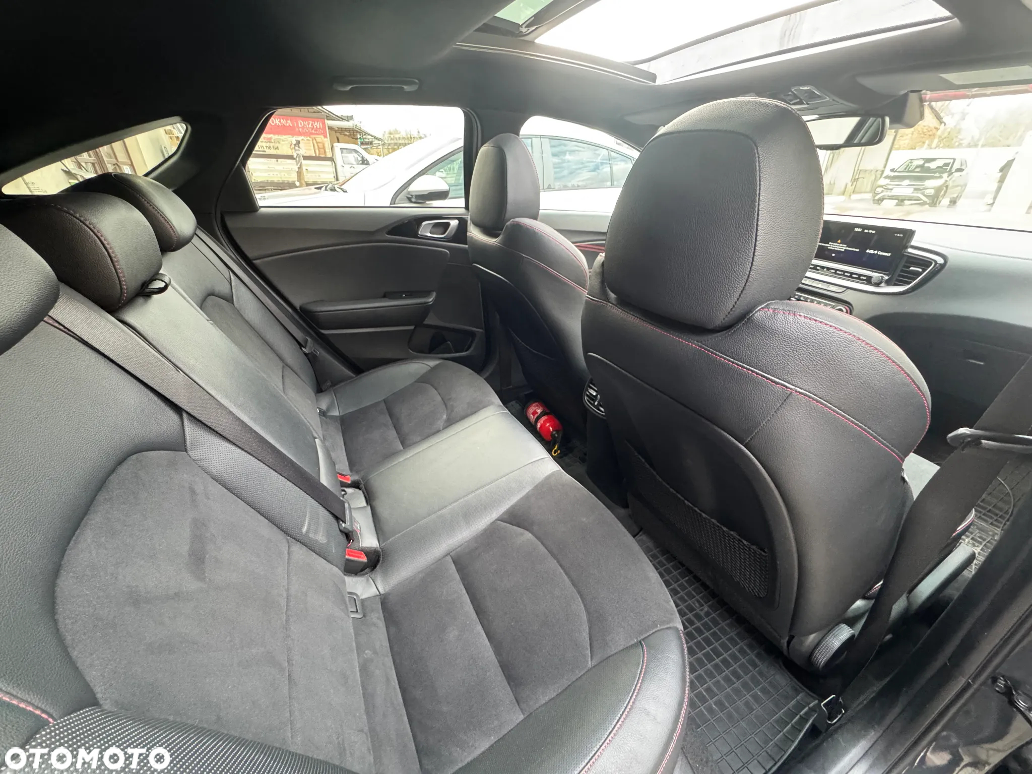 Kia ProCeed 1.6 T-GDI GT DCT - 15