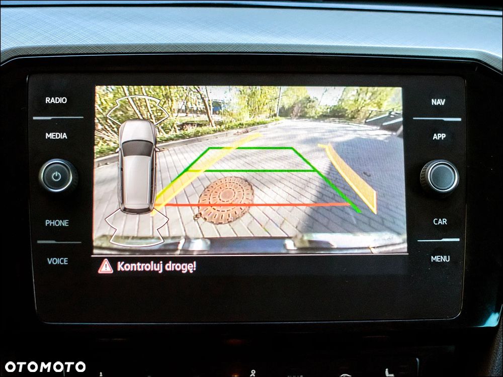 Volkswagen Passat - 23