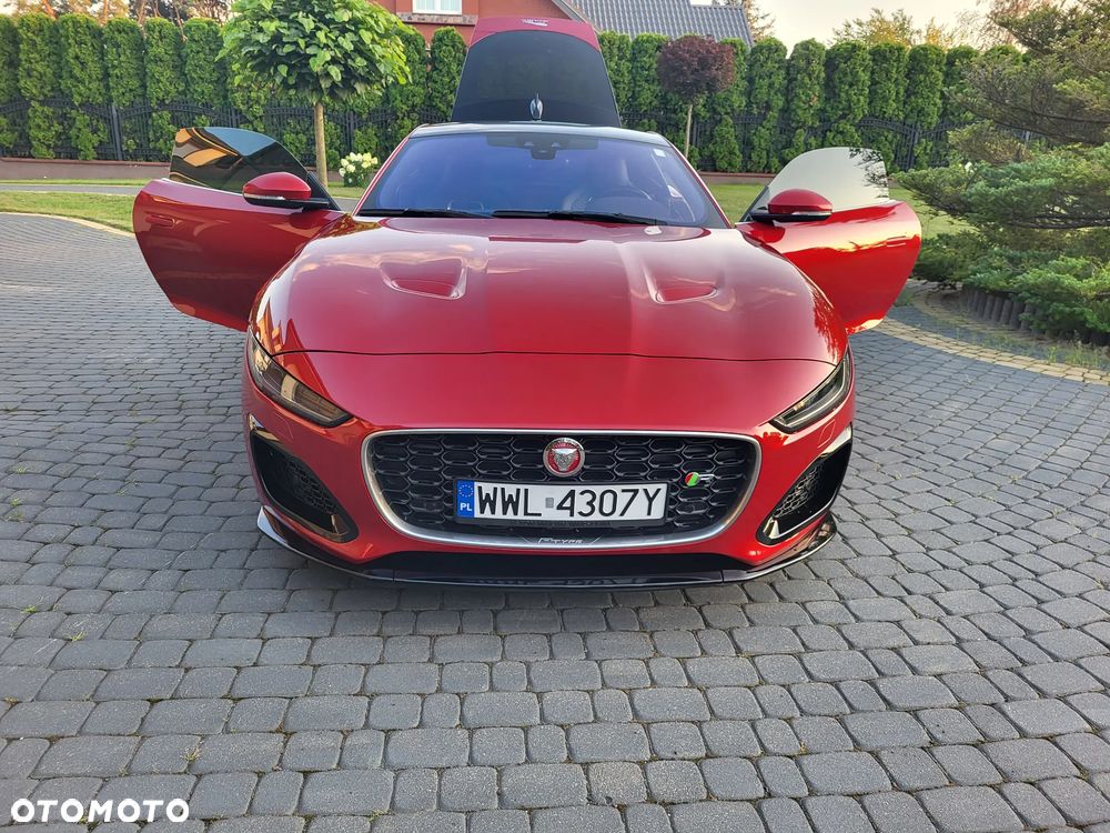 Jaguar F-Type P575 AWD R - 36