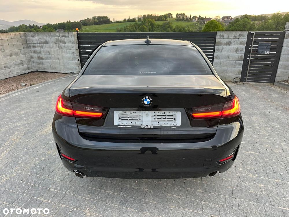 BMW Seria 3 318d Sport Line Shadow - 5