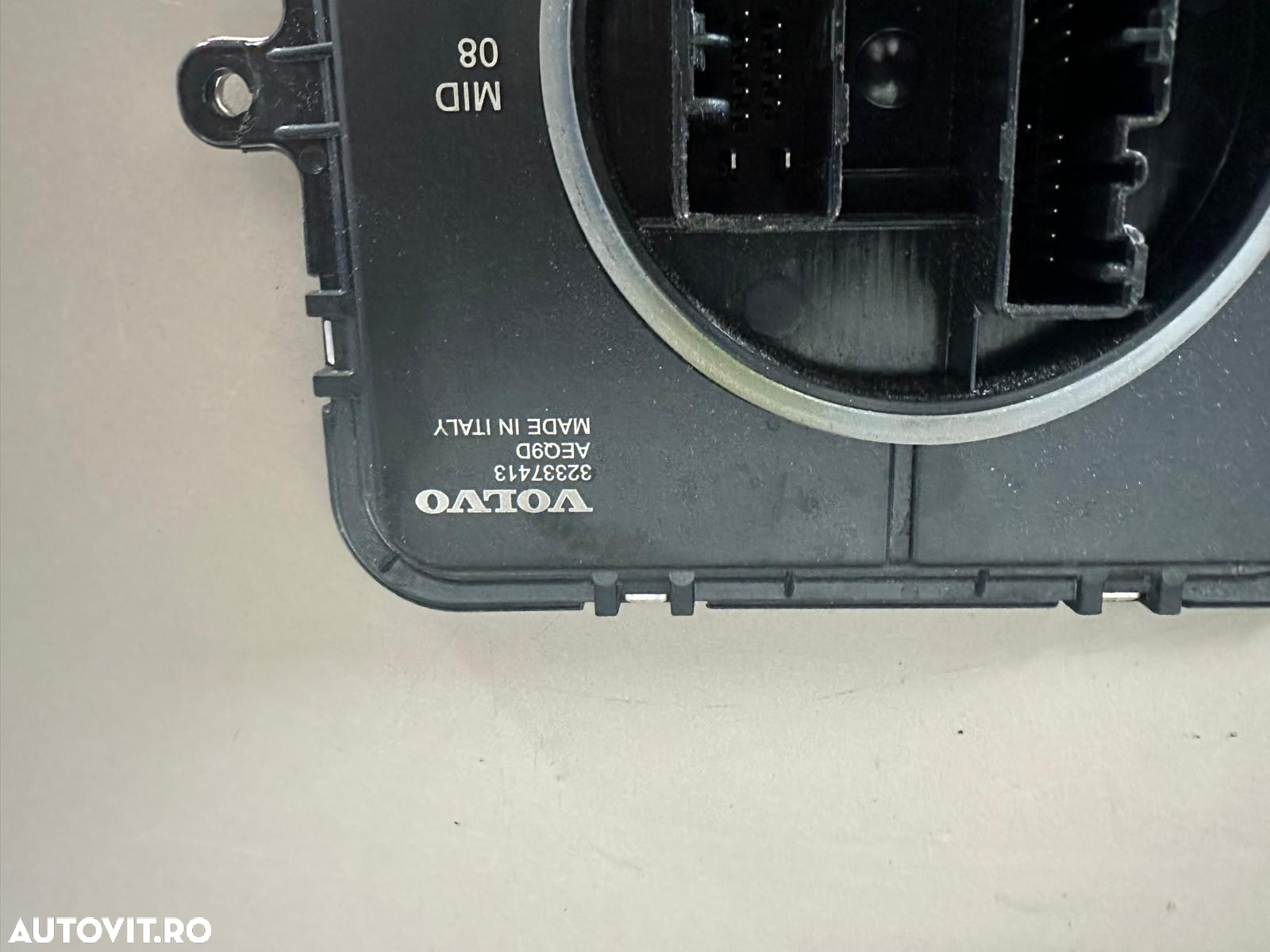 Modul far Volvo C40 32337413 - 3